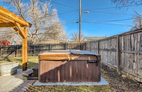 Lamar Heights Area House | House ∙ 2 bedrooms ∙ 4 guests