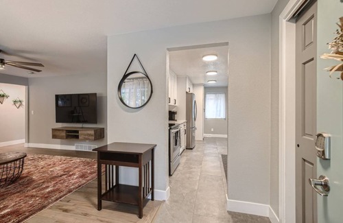 Lamar Heights Area House | House ∙ 2 bedrooms ∙ 4 guests