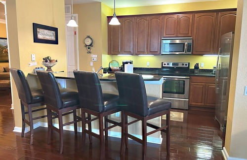 Florida Central Atlantic Coast Condo | Ideal place for a vacation. Whether attending the theme parks or a convention!
