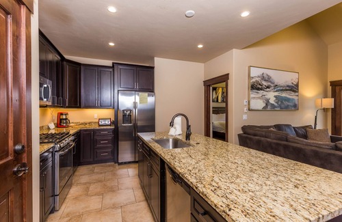 Keystone House | Incredible Mountain Views from the Private Deck and Walk-Out Patio
