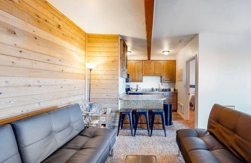 Brian Head Condo | Inviting mountain condo w/ wood-burning fireplace, free WiFi, & great location