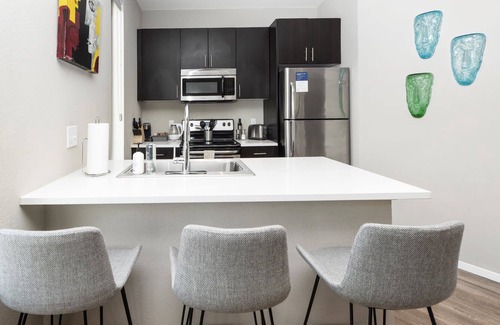 Highland Apartment | Kasa The Comma | Inviting 1BD in the Heart of Denver