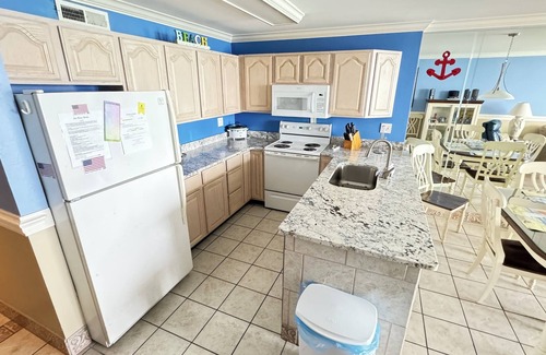 Garden City Condo | LARGE AND LOVELY 3 BEDROOM SUITE WAITING FOR YOUR ARRIVAL IN GARDEN CITY SC!