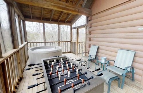 Gatlinburg - Pigeon Forge House | Lazy Bear Cabin Cabin