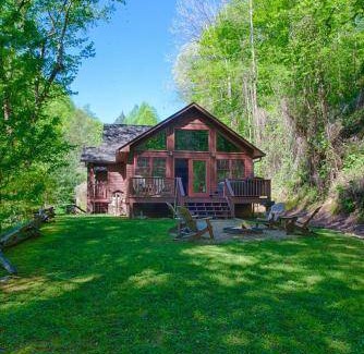 Tapoco Cabin | Lodge ∙ 6 guests