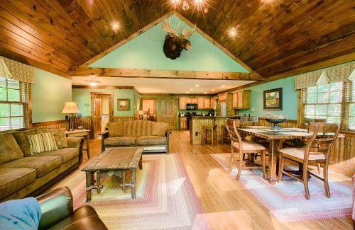 Tapoco Cabin | Lodge ∙ 6 guests