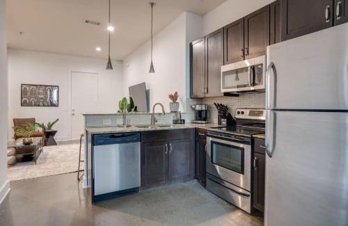 Midtown House | Lofts At 30th-Two Beats-2 Units-Mins to Broadway