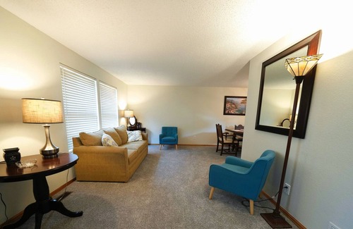 North Central Westminster House | Lovely 3Bdr/3Bath home with garage parking