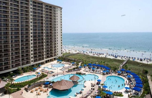 Windy Hill Apartment | Luxurious 4-BR Retreat in the Cantor Neighborhood