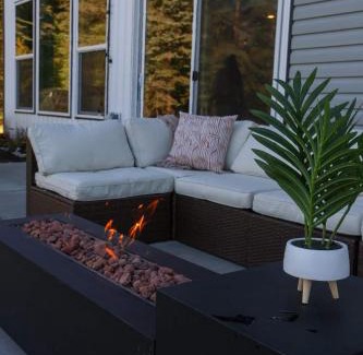College House | Luxury Riverfront Estate