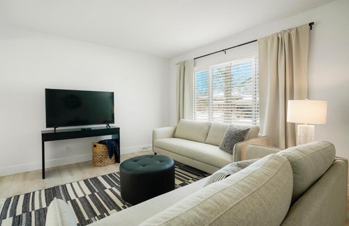 Allendale Area House | @ Marbella Lane - 5BR Stylish and Modern Home