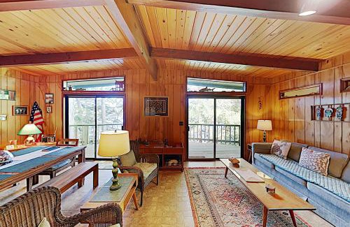 Dunes City House | Marty's Lakehouse on the Coast