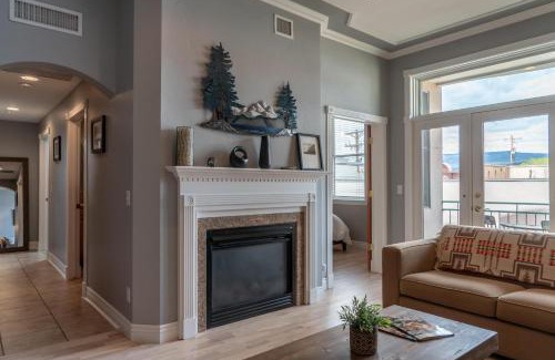 Historic Downtown Durango House | Mears House Unit 2D