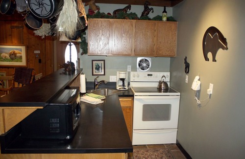 Warrior's Mark Condo | Miner's Candle #3: Cozy - Close to Town and Slopes - Pool and Hot Tub Access