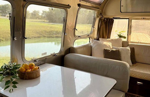 Ennis House | Mobile home ∙ 1 bedroom ∙ 2 guests