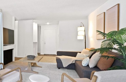Silver Strand Apartment | Modern 3BD/2Ba Apt in Marina, CA