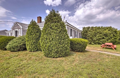 West Hyannisport Cottage | Modern Cape Cod Cottage: Walk to Craigville Beach