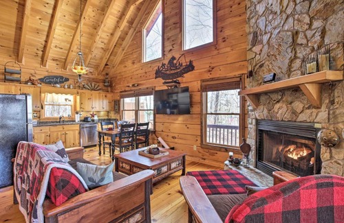 Blue Ridge House | Mountain Top Cabin with Lake View, Games and Hot Tub!
