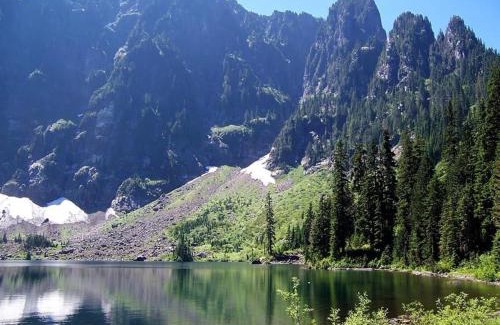 Verlot House | Mt Pilchuck River Cabin