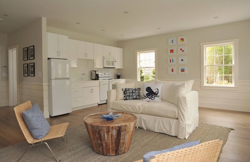 Nantucket Town House | Nantucket Art House - In Town ~ Heated Pool ~ Includes Guest House!