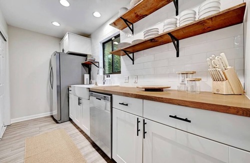 Greater South River City House | Navigate Stays Outdoor Oasis The Austin Experience