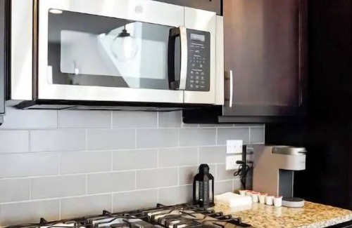 Centennial House | NEW! Modern 4 Level Home - 25 Minutes To DT Denver