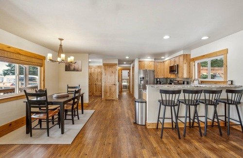 Ronald House | NEW! Mountain Retreat with Hot Tub, Game Room and Yard