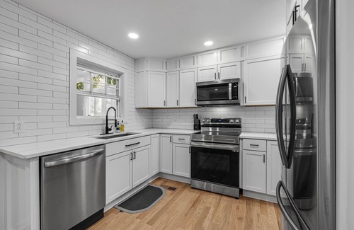 Bellevue House | Newly Remodeled - 4 bedroom Single Family w/ fully fenced in yard