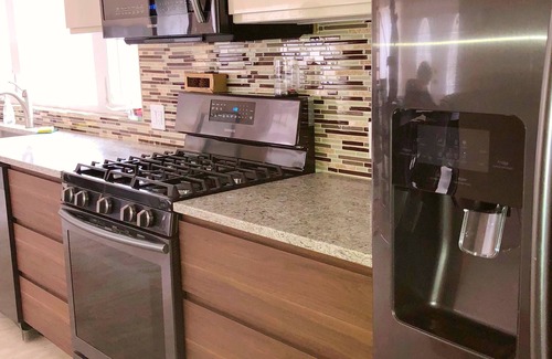 Hunter House | Newly Renovated 5 Bedroom Home with Gorgeous Views just minutes from Slopes