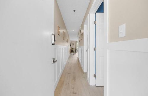 Surfside Beach Apartment | Newly Renovated Condo with Beach access steps away