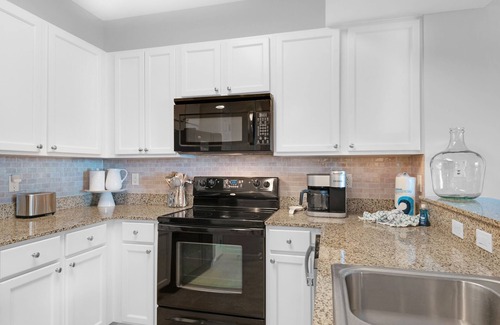 Fort Walton Beach - Destin Condo | 🌊Newly Updated~Gulf Views~Lagoon Pool~Whirlpool~2BR Palms Resort #2711