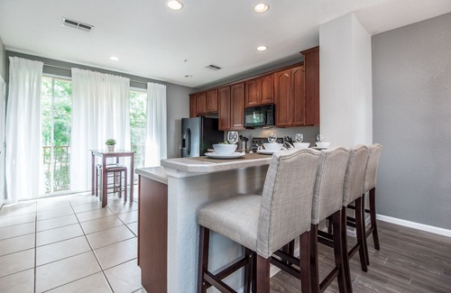 Florida Central Atlantic Coast House | Newly Updated Townhome, Sleeps 10 *FREE Vista Cay Resort Access*