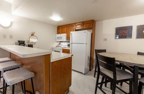 Vail Apartment | Nine Vail Road Easy Access to Gondola