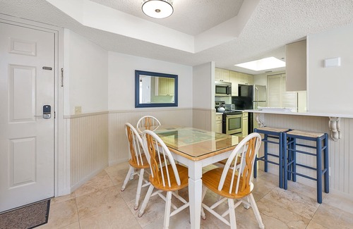 Saint Simons Island Condo | Ocean View, Nicely Updated! Beach Club 337