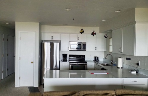 Seaside Condo | Oceanfront 4th floor, Balcony with Spectacular Ocean Views