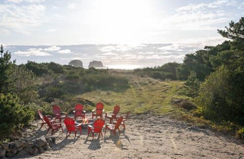 Rockaway Beach House | On The Rocks
