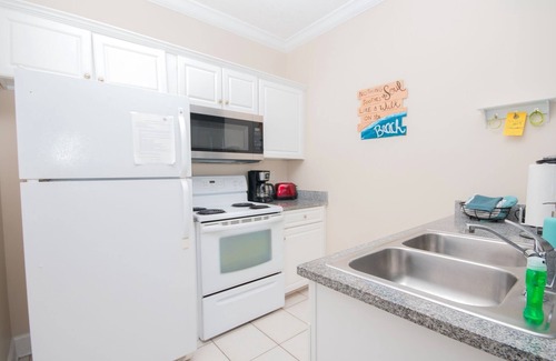 Long Beach Condo | OPEN Oct 23-Nov 1 GULF VIEW Two free beach chairs Mar-Oct