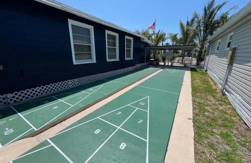 Bradenton Beach House | Our Little Piece of Paradise at Pines Park