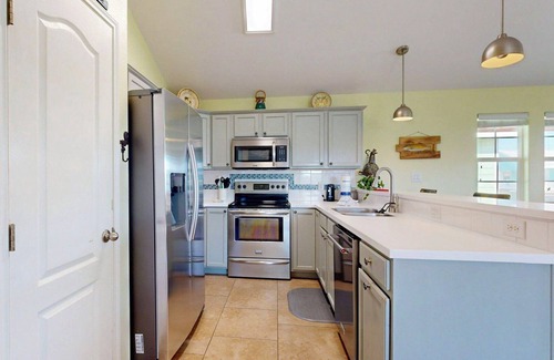 Port Aransas House | Parking for Boat, Shared Pool, Outdoor Seating Areas, Pet Friendly