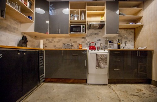 East Hollywood Hostel | PodShare Los Feliz - Hostel