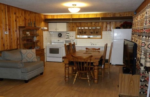 Ruidoso Cabin | Ponderosa Cabins 104 N Laurel cabin 11