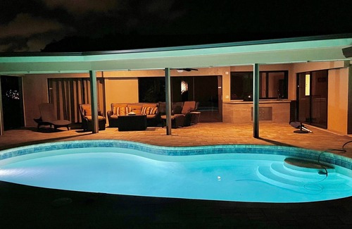 Kings Lake House | PRIVATE HEATED POOL * GRILL * ALL DAY SUN AT BACKYARD * CLOSE TO THE BEACH *