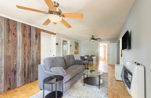 East Cesar Chavez Resort | Private room ∙ 1 bedroom ∙ 1 guest