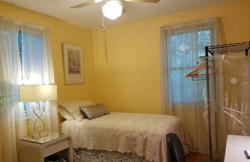 McLean Resort | Private room ∙ 3 guests
