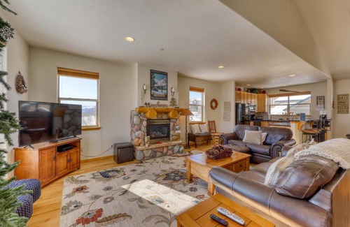 Wildernest Hotel | Prospector Village 105D