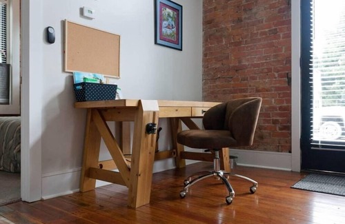 Covington Apartment | Pup Loft of Mainstrasse @ Covington & Cincinnatti