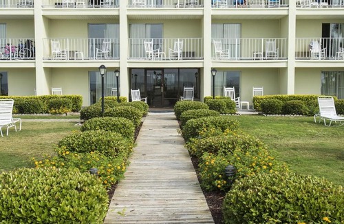 Myrtle Beach House | Quiet Yet Central Oceanfront Myrtle Beach Resort Condos