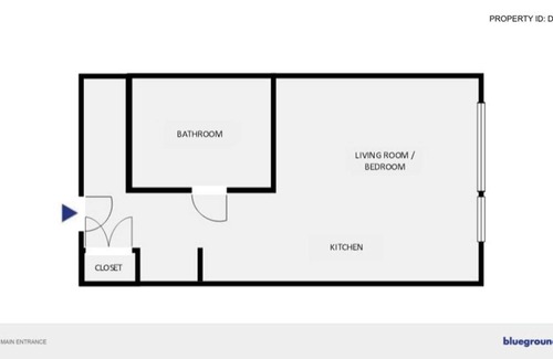 River North Art District Apartment | Rad RiNo Studio w/ Gym, Roof Deck, in Brewery District, by Blueground