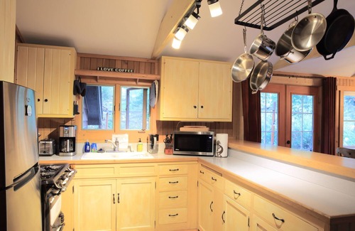 Lyons Cabin | River Bend Mountain Retreat
