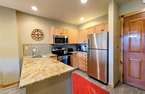 River Run Condo | River Run w/Contemporary style, Walk to Gondola